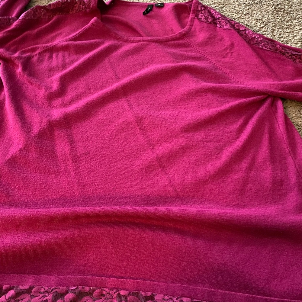 New Direction XL. sweater excellent condition smoke free home